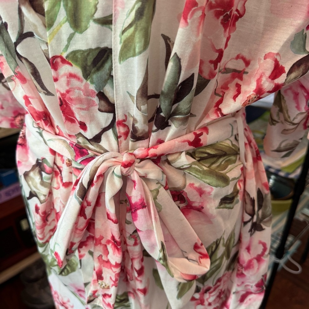 Show Me Your MuMu Pink and Green Floral Robe - Picture 3 of 7